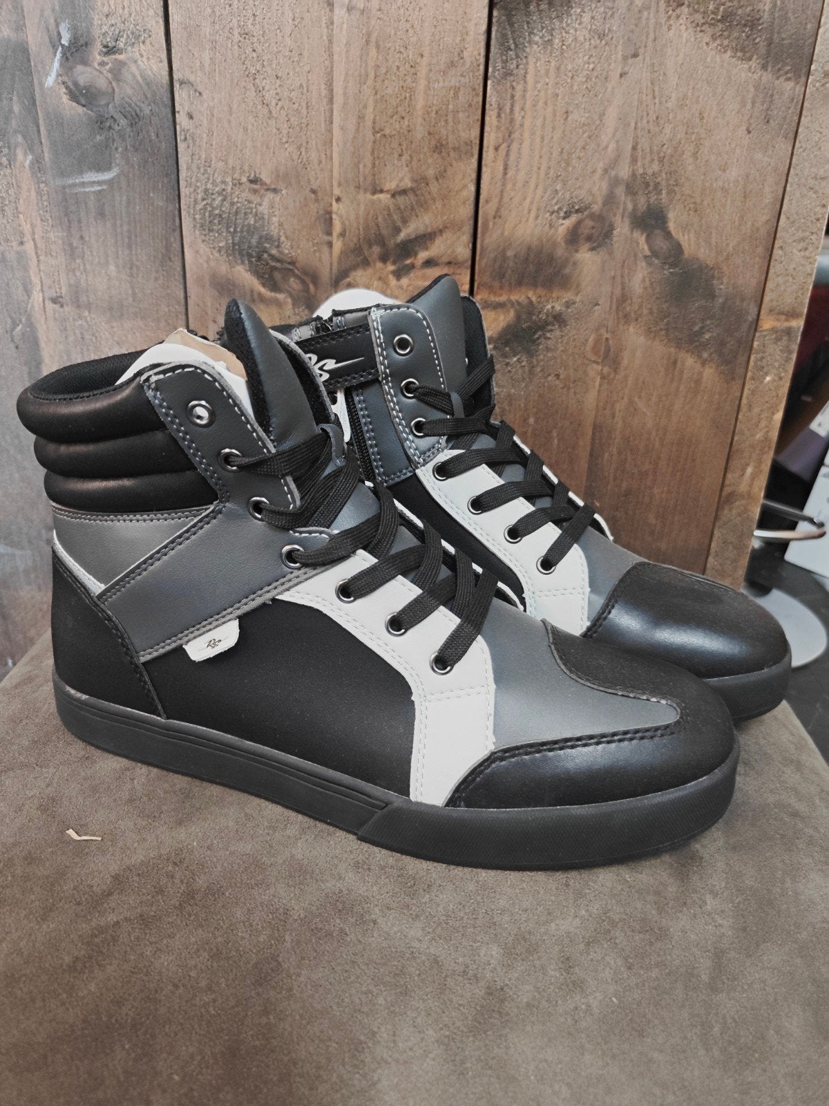 Nieuwe Motor sneakers 46, Ophalen of Verzenden, Nieuw met kaartje, Kinderen, Laarzen