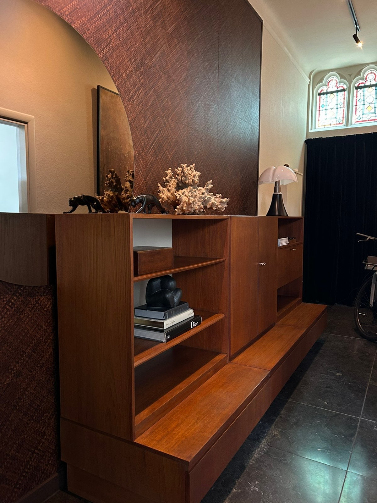 Vintage teakhouten wandmeubel, Huis en Inrichting, Kasten | Wandmeubels, Ophalen of Verzenden, Zo goed als nieuw, 25 tot 50 cm