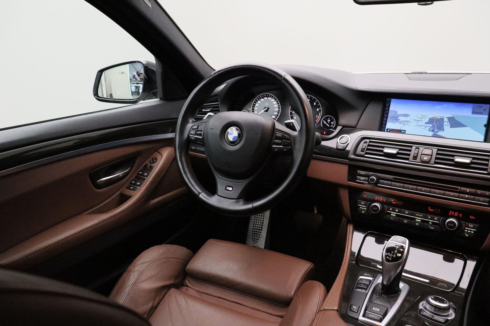 BMW 5-serie Touring 528i High Executive 2012 M-Pakket | Head, Auto's, BMW, Automaat, Euro 5, Achterwielaandrijving, Gebruikt