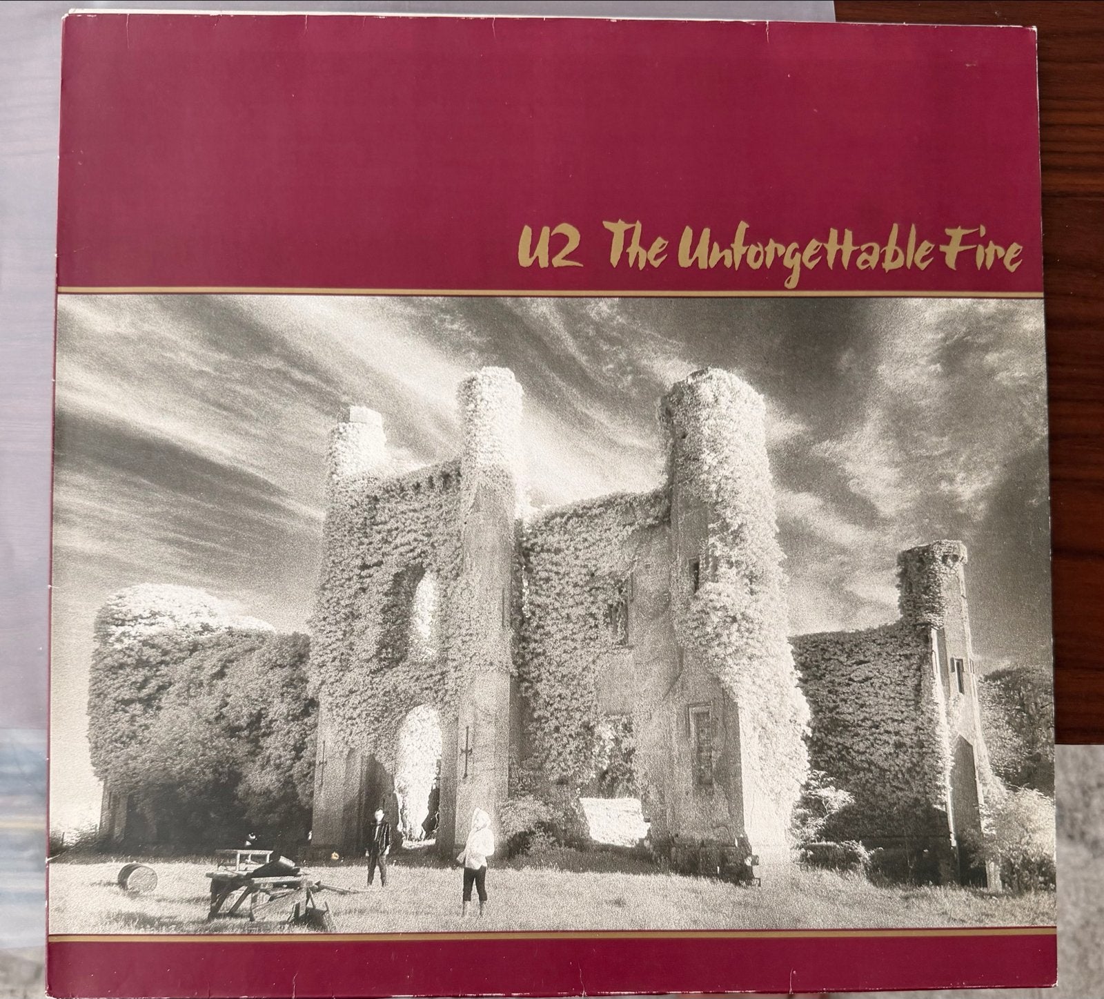U2 - The Unforgettable Fire LP (1984), LP, Rock, Gebruikt, Originele persing