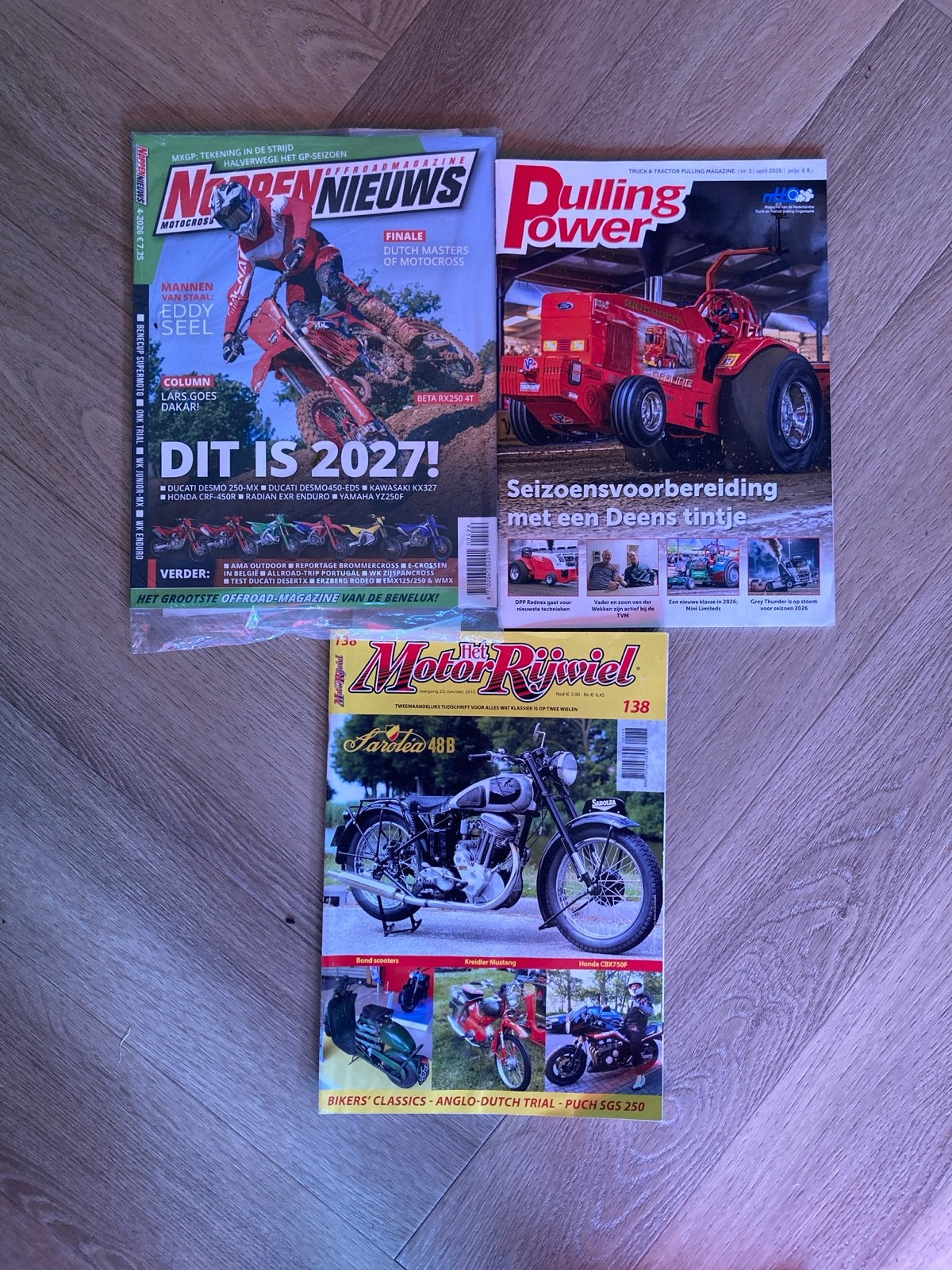 3 tijdschriften: Pulling Power, Het motorrijwiel, Noppennieu, Ophalen of Verzenden, Gelezen, Sport en Vrije tijd