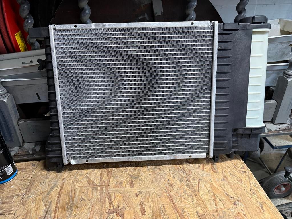 Bmw e30 radiateur, Ophalen, BMW
