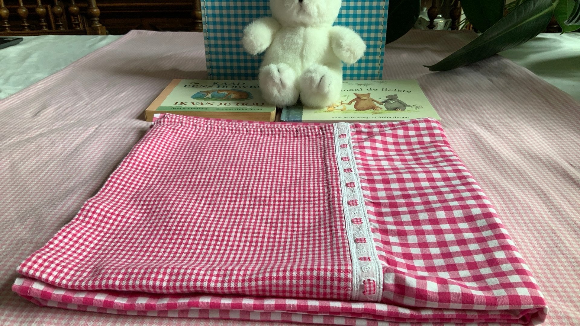 Katoenen kinderledikantlaken roze ruit kantrandje/106x118cm., Gebruikt, Jongetje of Meisje, Overige typen, Ophalen of Verzenden