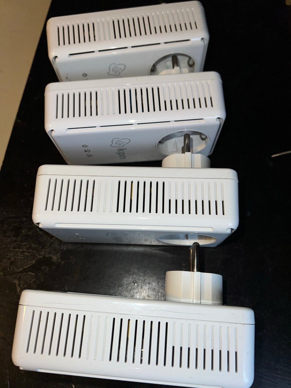 KPN Stroomnet Netwerkadapter MT:2360 (4 stuks), Computers en Software, Netwerk switches, Gebruikt, Ophalen of Verzenden