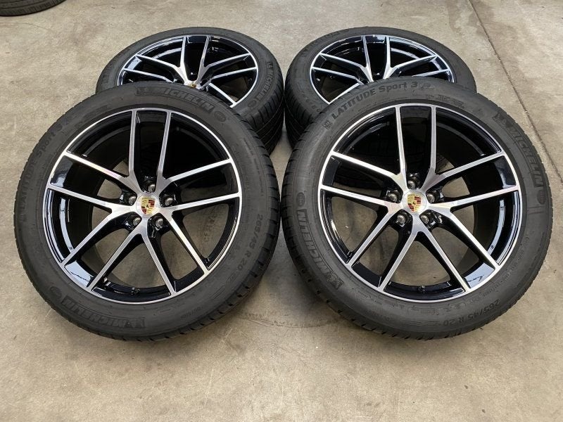 nieuwe 20 inch originele velgen + zomerbanden Porsche Macan
