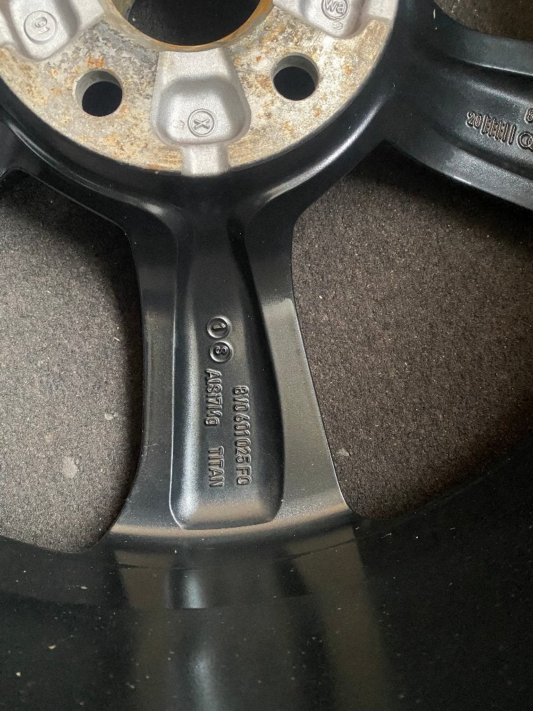 Foto 12 van Audi RS3 19 inch OEM rotor breedset velgen +zgan zomerbanden