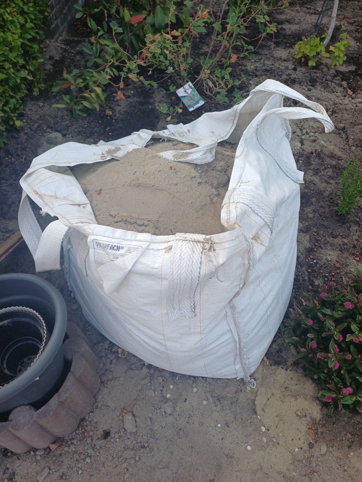 Gratis af te halen zand in big bag, Ophalen, Ophoogzand