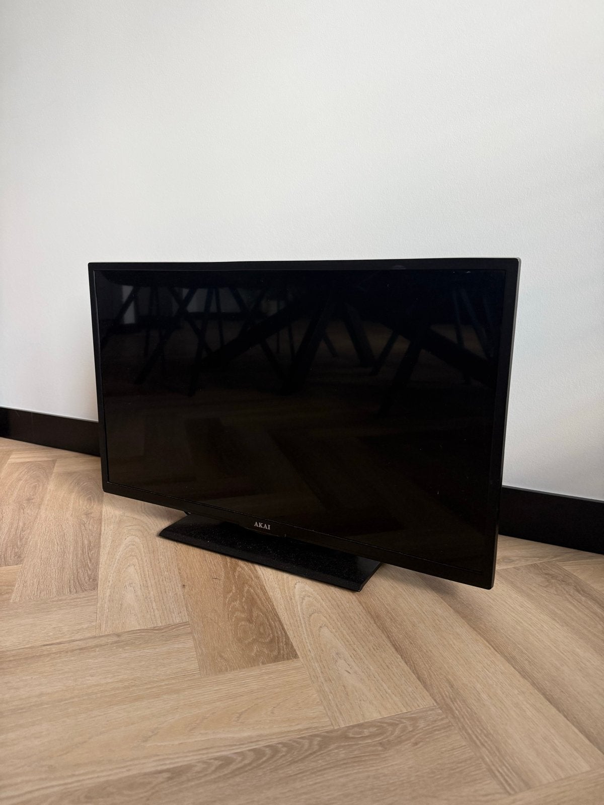 Akai TV ALED3222BK - Werkend en in redelijke staat, Audio, Tv en Foto, Televisies, HD Ready (720p), 80 tot 100 cm, Ophalen, Overige merken