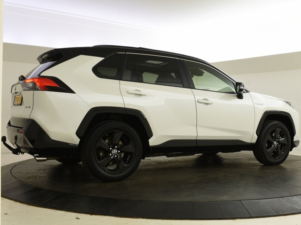 Toyota RAV4 2.5 Hybrid Bi-Tone | Schuif/kanteldak | Trekhaak, Gebruikt, Euro 6, 4 cilinders, Wit