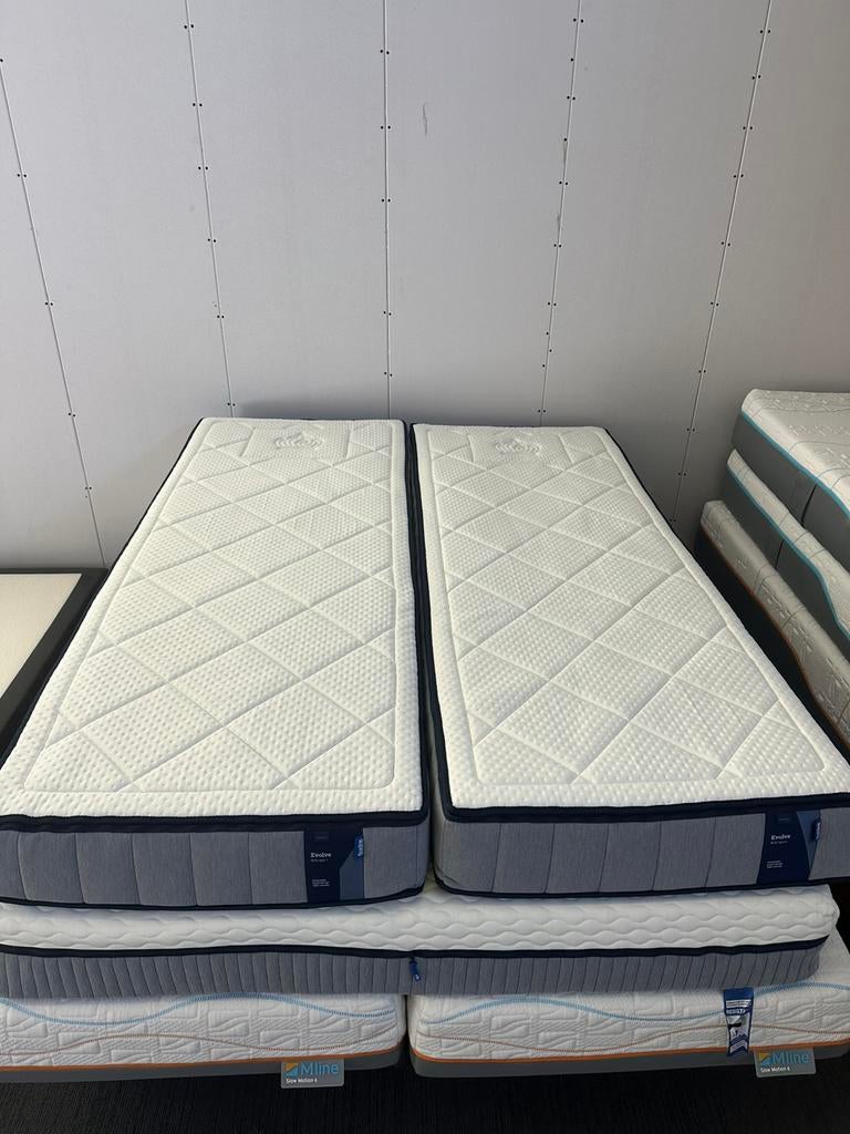 Auping Evolve matras 80x200 medium nu voor maar €525 ps, Eenpersoons, Nieuw, Ophalen of Verzenden, 80 cm