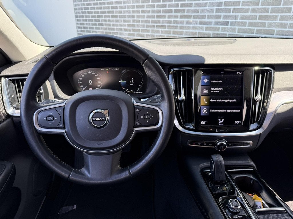 Volvo V60 2.0 T8 Recharge AWD Business Pro | Plug-in Hybrid, Auto's, Volvo, 12 maanden, Stof, Gebruikt, 4 cilinders