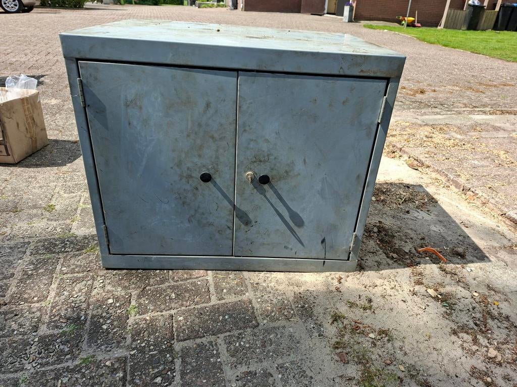 Stalen kast 78x60x65, Ophalen, Gebruikt