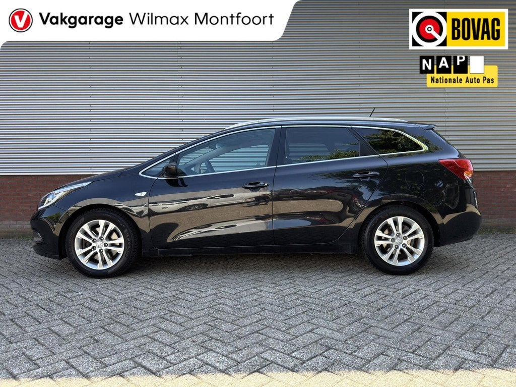 Kia cee'd Sportswagon 1.6 GDI ExecutiveLine|Camera|Trekhaak|, Auto's, Kia, Voorwielaandrijving, Euro 5, 4 cilinders, Zwart