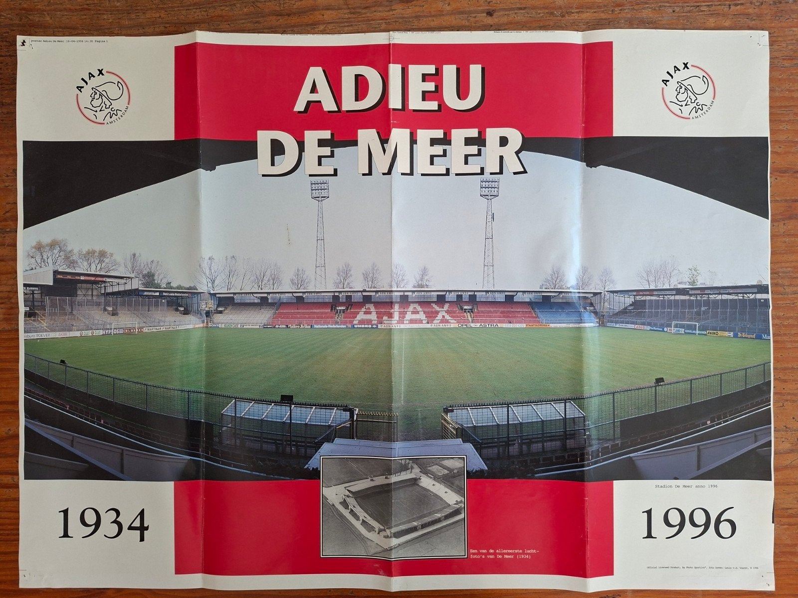 Vintage Ajax poster 'Adieu De Meer' - Collectors item!, Ophalen of Verzenden, Zo goed als nieuw, Ajax, Poster, Plaatje of Sticker