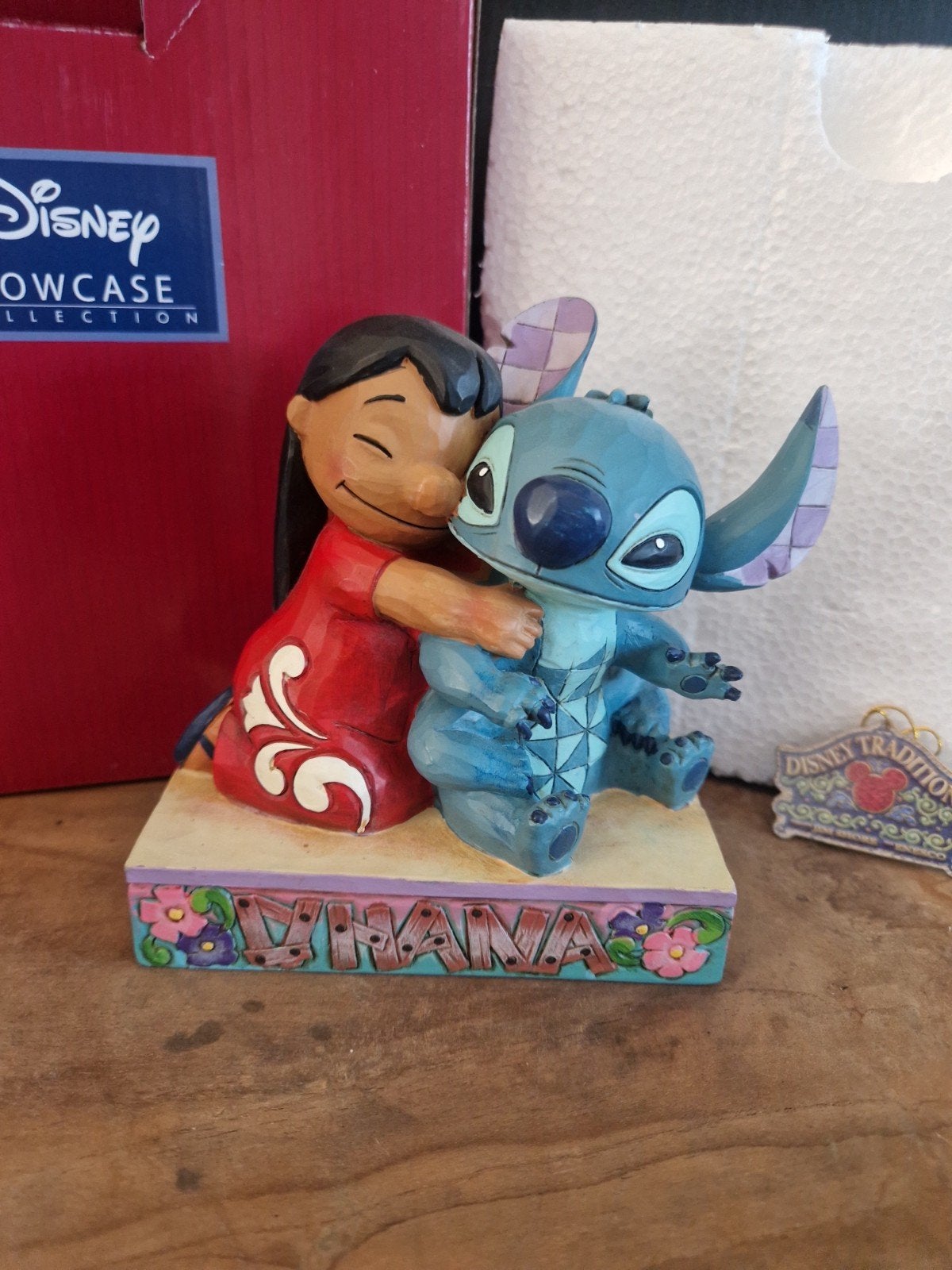 Disney Showcase Lilo & Stitch "Ohana Means Family" beeldje, Ophalen of Verzenden, Overige figuren, Zo goed als nieuw, Beeldje of Figuurtje