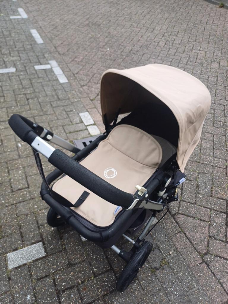 Prachtige bugabo beige compleet met regenkap, Kinderen en Baby's, Kinderwagens en Combinaties, Bugaboo, Zo goed als nieuw, Combiwagen