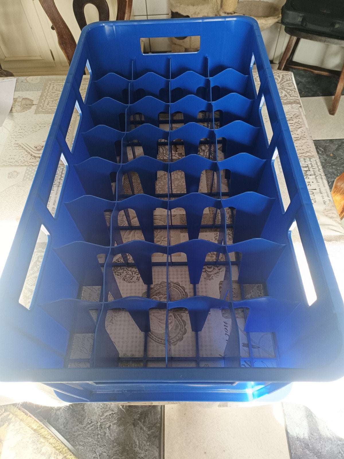 Blauwe glazenkrat voor 32 glazen, Ophalen of Verzenden, Kunststof, Minder dan 50 cm