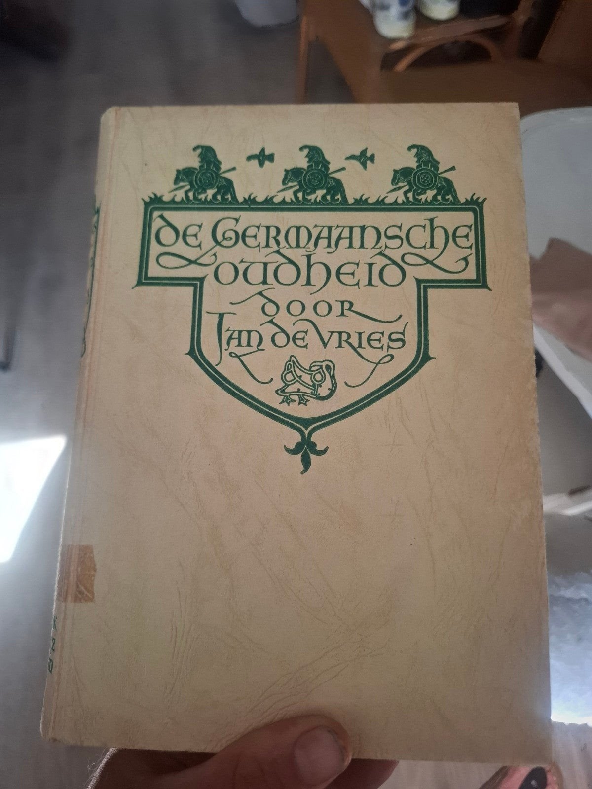 De Germaansche Oudheid – Jan de Vries (1930), Ophalen of Verzenden, Gelezen