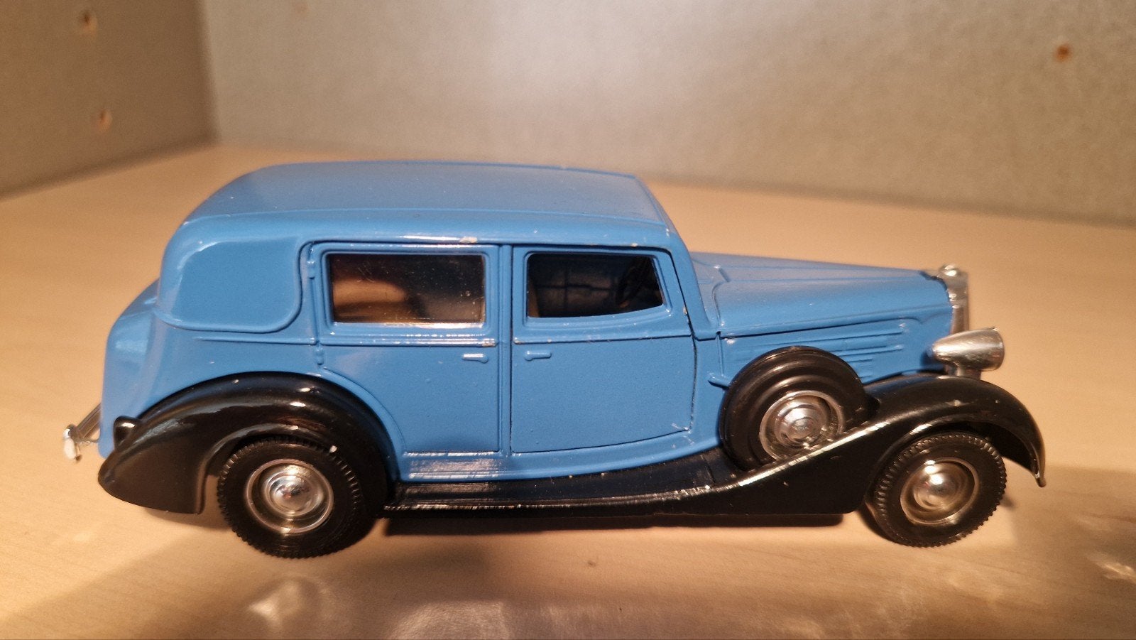 Solido Packard 1937 Diecast Modelauto - Blauw/Zwart, Ophalen of Verzenden