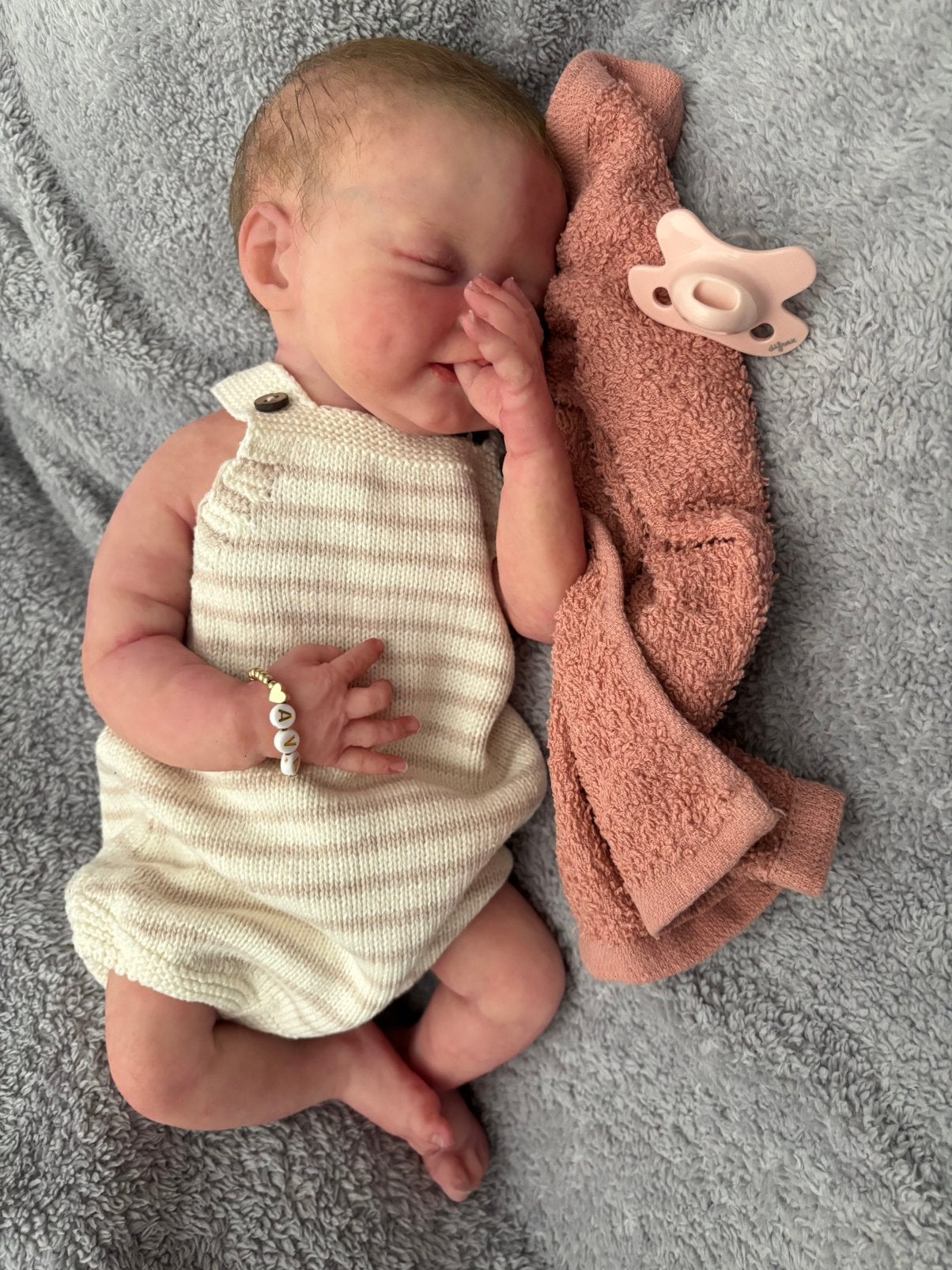 Full body uniek siliconen meisje met certificaat, Verzamelen, Ophalen of Verzenden, Zo goed als nieuw, Babypop, Levensecht of Reborn