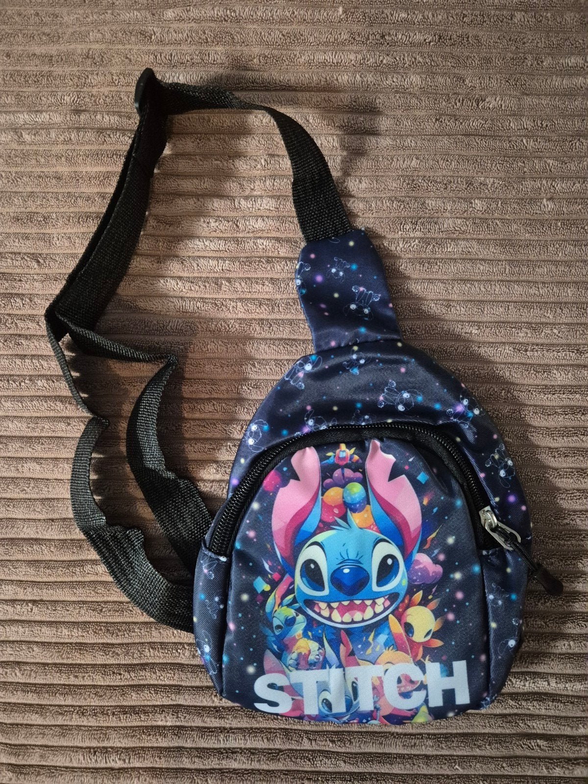 Leuke Stitch schoudertas / sling bag voor kinderen, Minder dan 30 cm, Disney of Dora, Nieuw, Ophalen of Verzenden