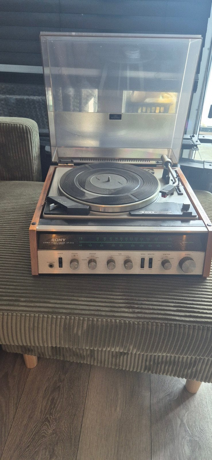 Vintage Sony HP-211A Stereo Platenspeler met Radio, Ophalen, Gebruikt, Platenspeler, Sony