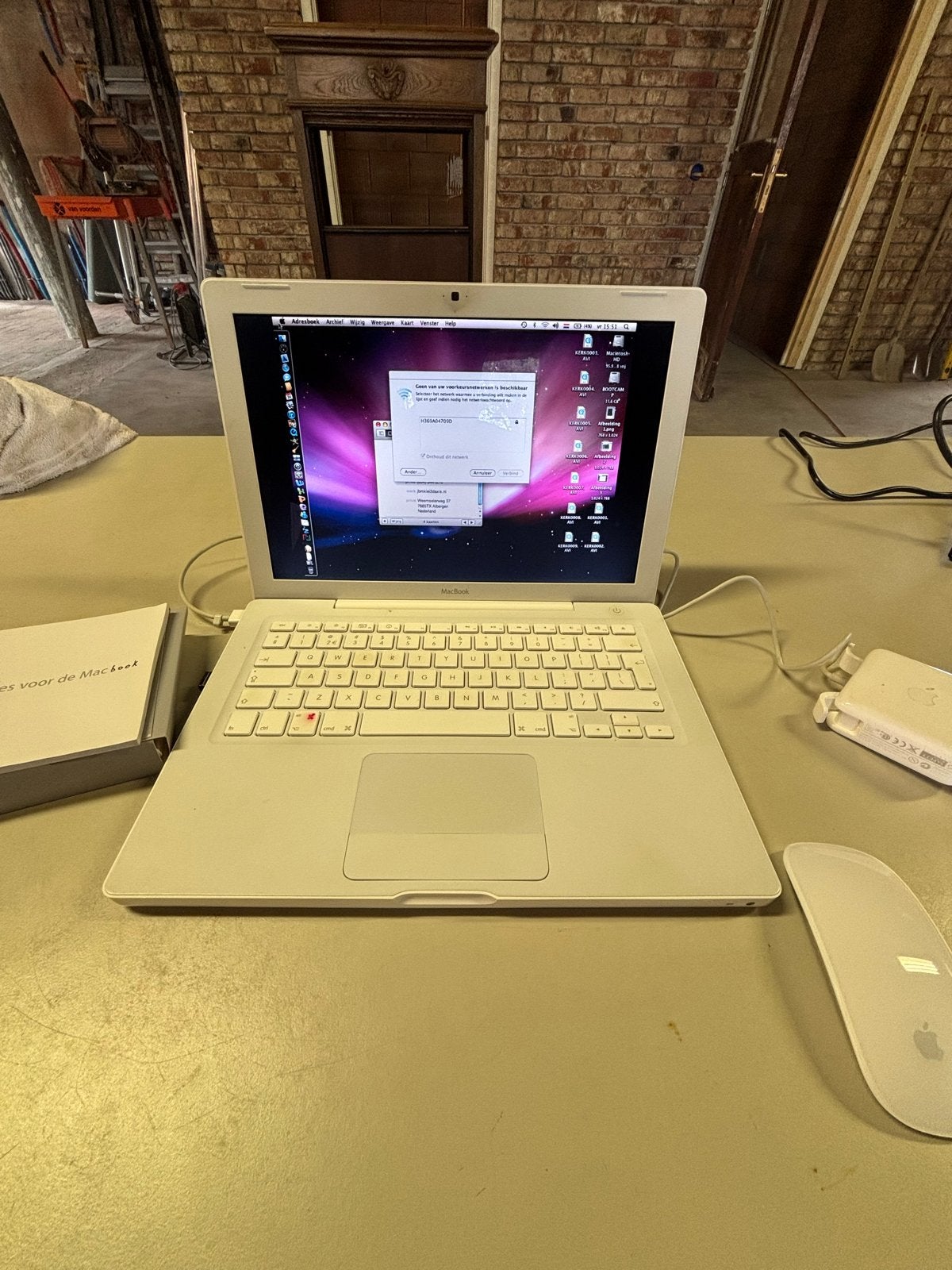 Apple MacBook (wit) - werkende staat, Ophalen, Gebruikt, Minder dan 4 GB, Qwerty