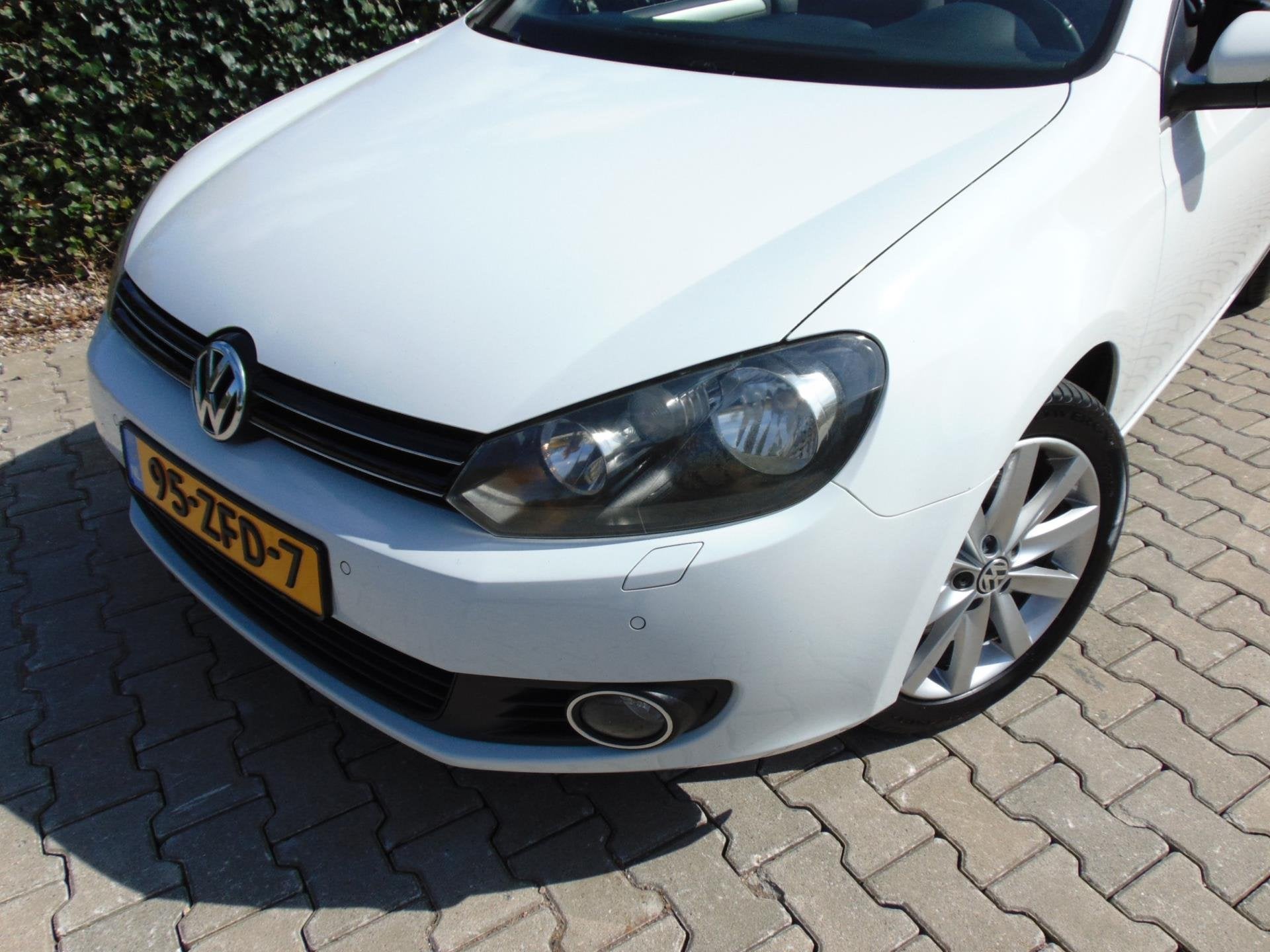 Foto 26 van Volkswagen Golf Cabriolet 1.4 TSI Automaat Dealer Onderhoude