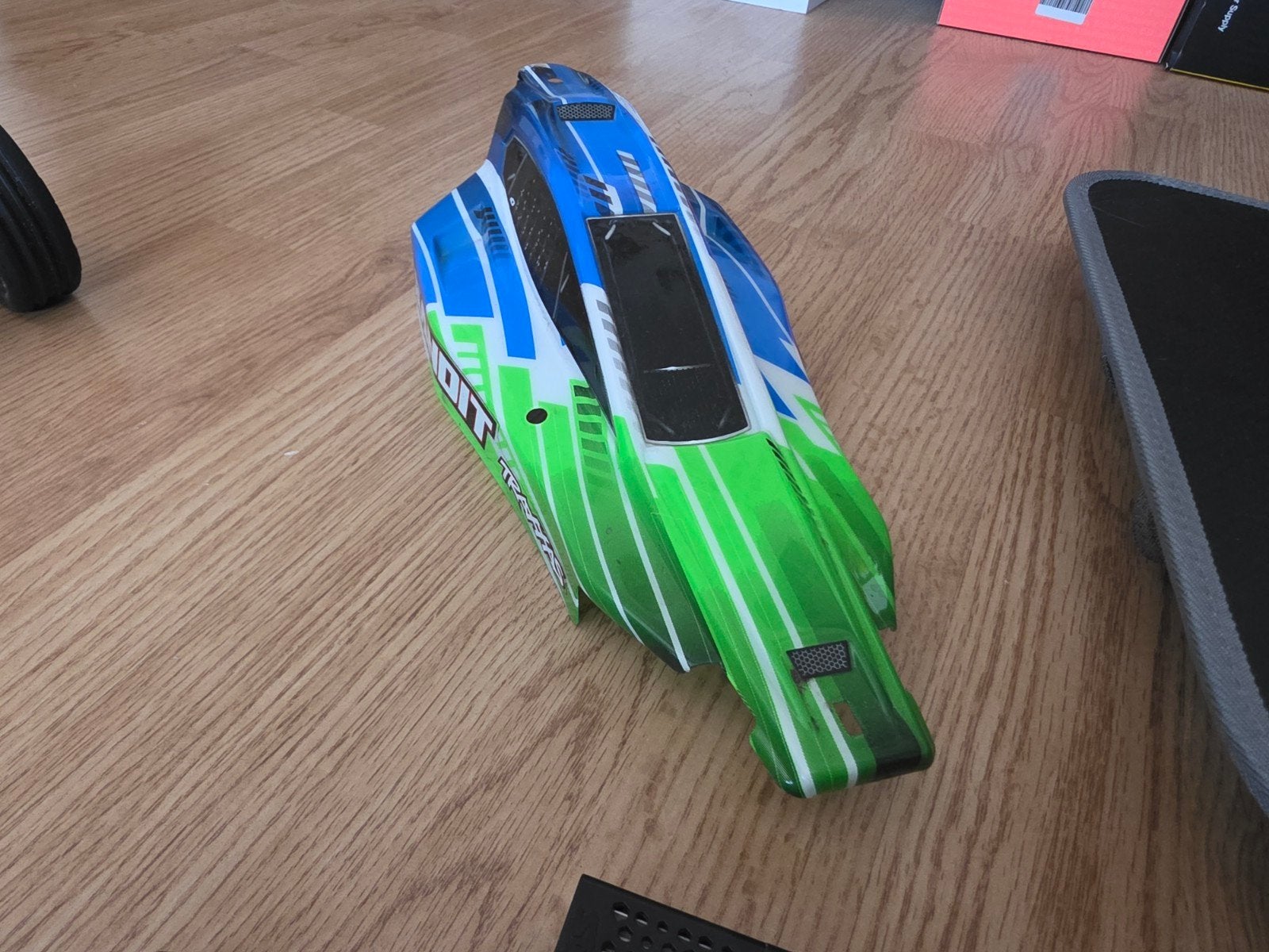 Traxxas Bandit RC Auto met extra's en onderdelen, Gebruikt, Schaal 1:10, Auto onroad, RTR (Ready to Run)