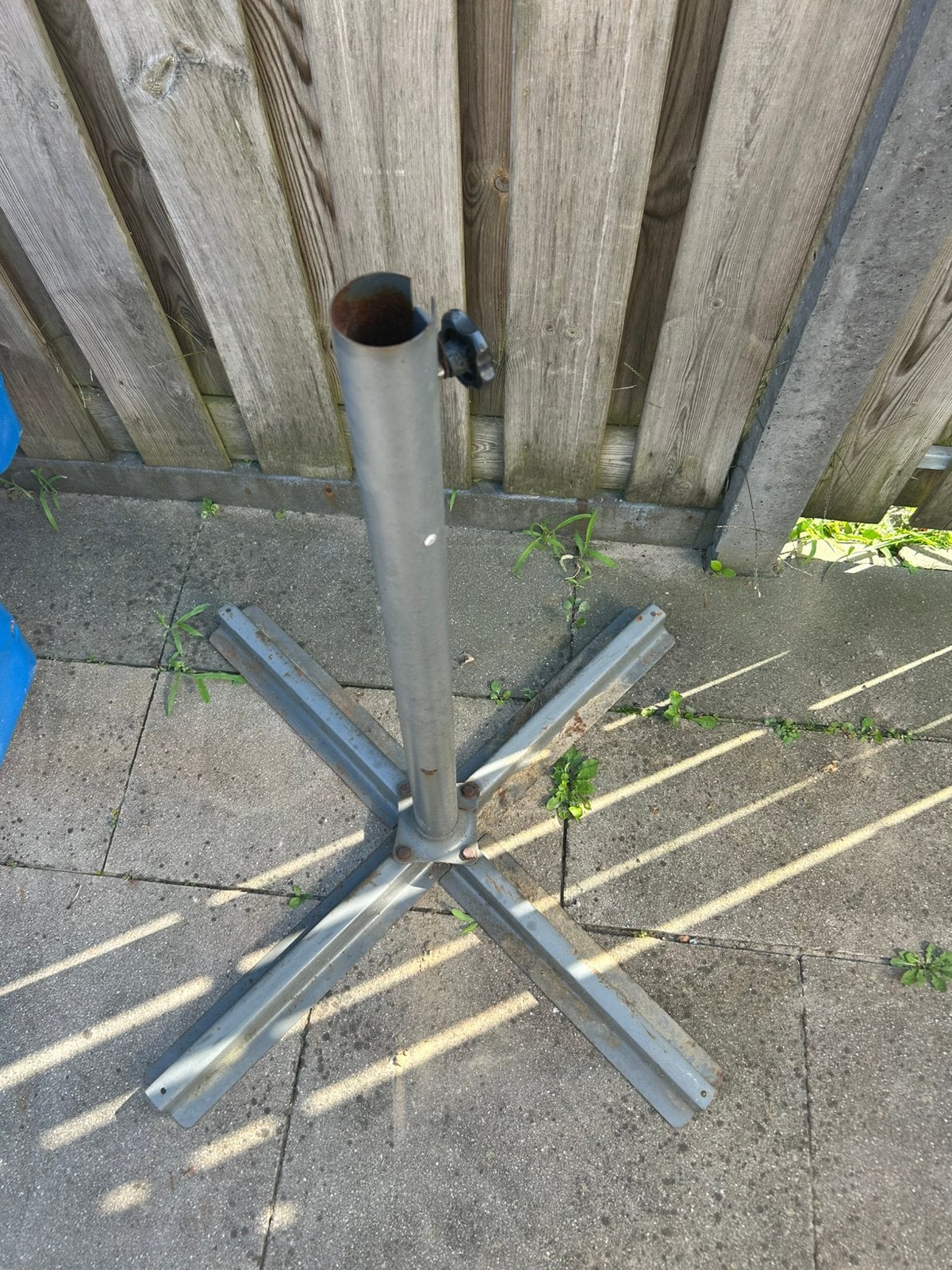Parasolvoet metaal, Tuin en Terras, Ophalen, Zo goed als nieuw, Minder dan 1 meter, Parasolvoet