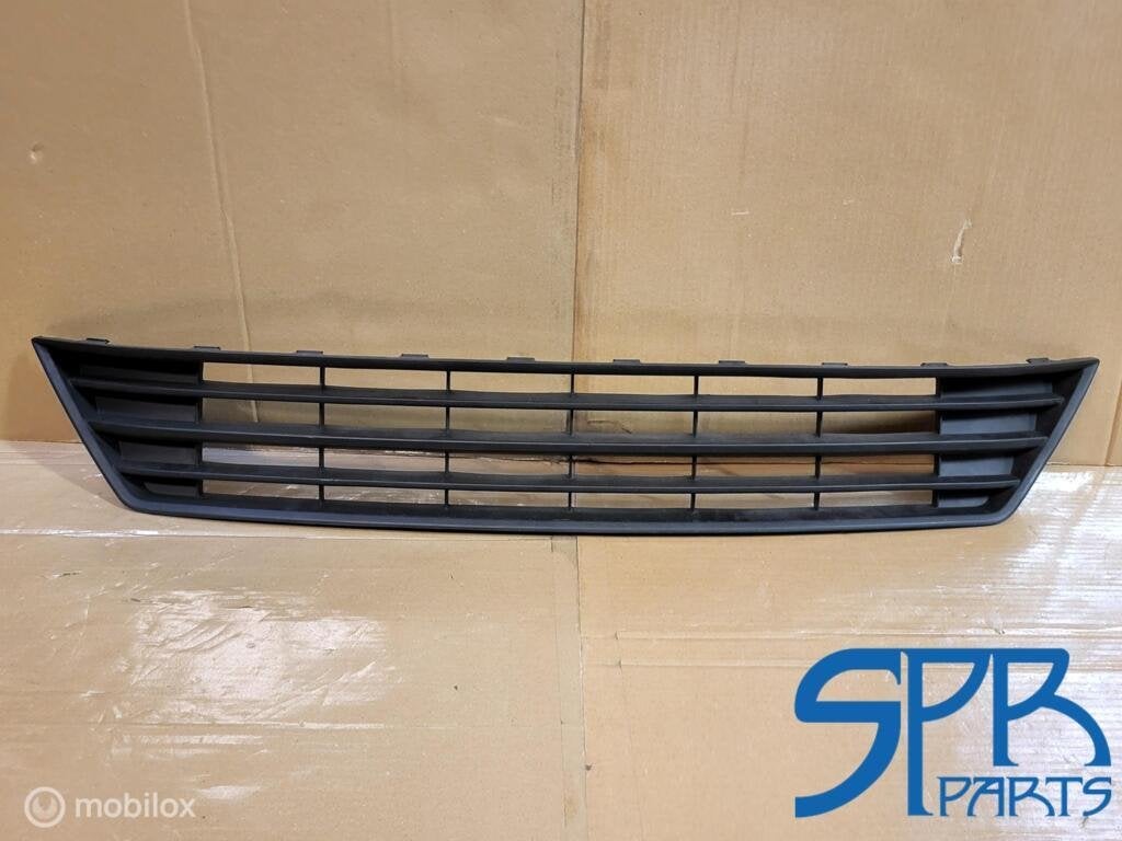 BUMPERROOSTER MIDDEN VOORBUMPER CADDY 4 IV 15-20 BUMPERGRILL, Gebruikt, VOLKSWAGEN, Volkswagen, Ophalen of Verzenden