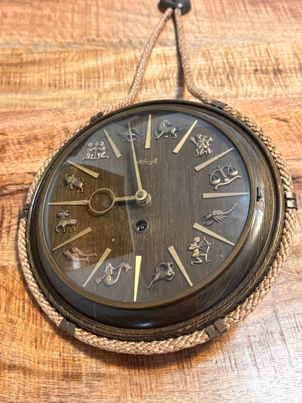 Vintage Kienzle wandklok met dierenriemtekens, Antiek en Kunst, Antiek | Klokken, Ophalen of Verzenden