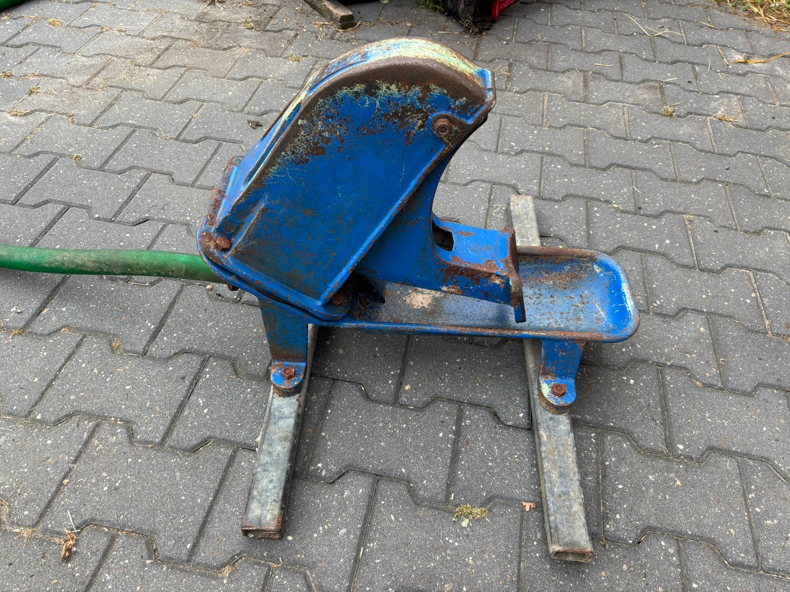 Goedwerkende weidepomp, Ophalen, Gebruikt