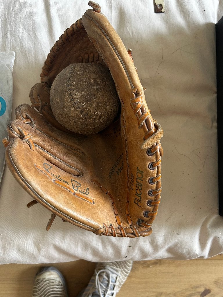 Vintage Rucanor Honkbalhandschoen met Bal - Gebruikt, Ophalen, Gebruikt, Overige sporten, Overige typen
