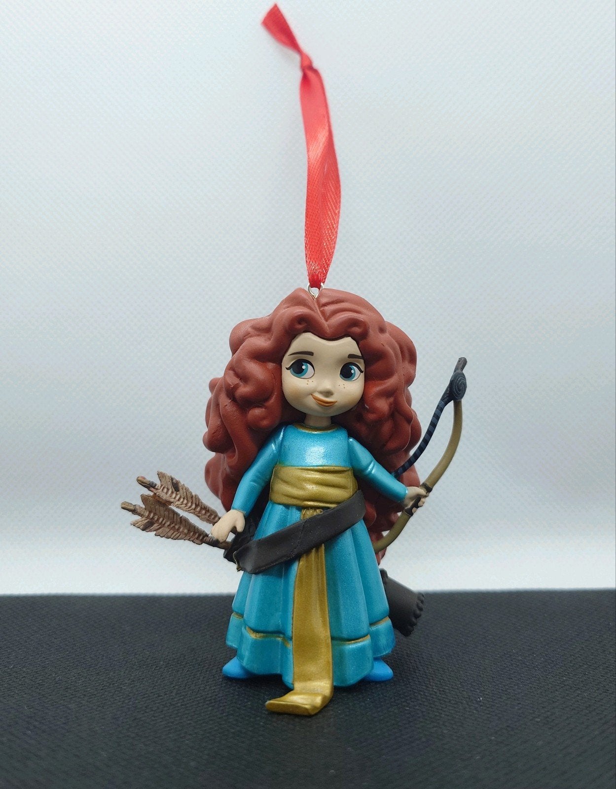 Disney Animator Merida Brave kerst ornament hanger kerstbal, Verzamelen, Ophalen of Verzenden, Nieuw
