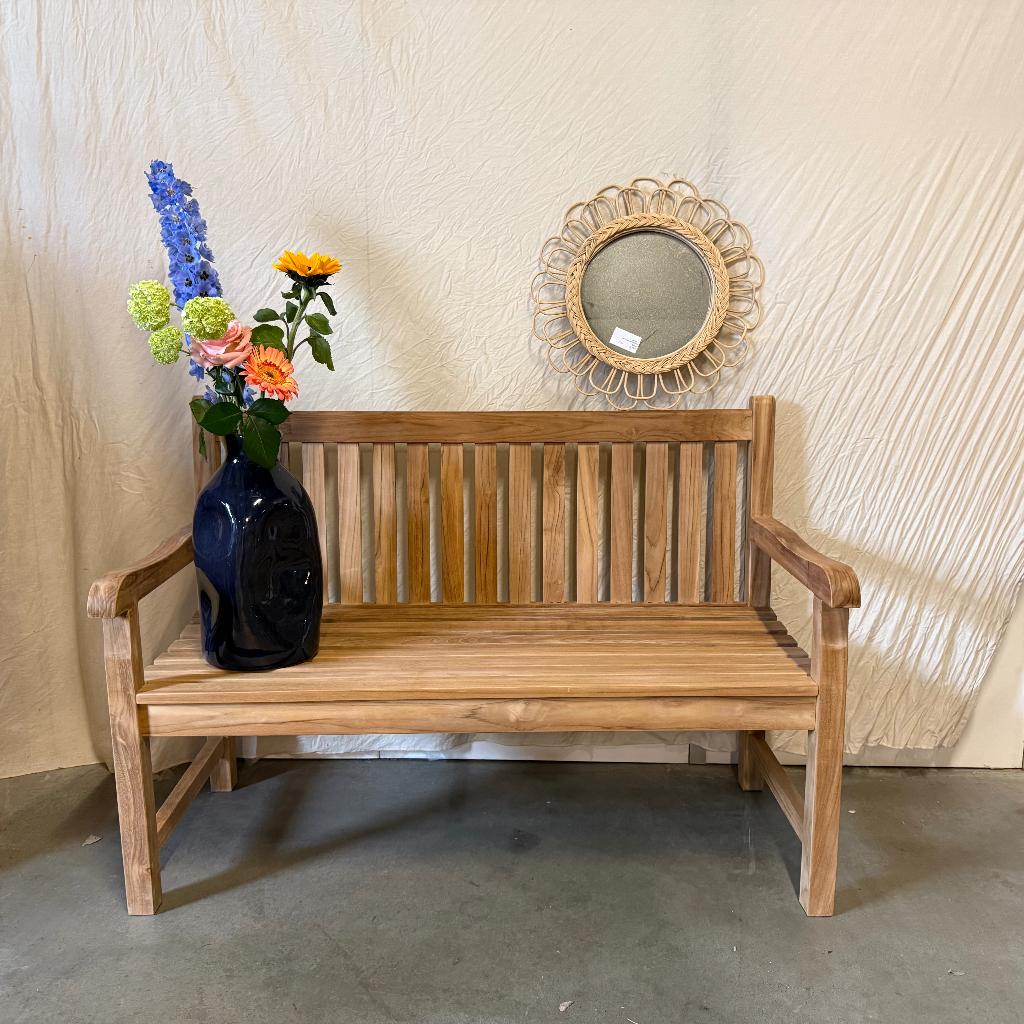 Tuinbank - massief teakhout - 130 cm breed - Bij TTM Wonen, TTM Wonen, Meubels – (Perzische) Tapijten en Woonaccessoires, Taag 63, 2491 CS, Den Haag (Forepark)