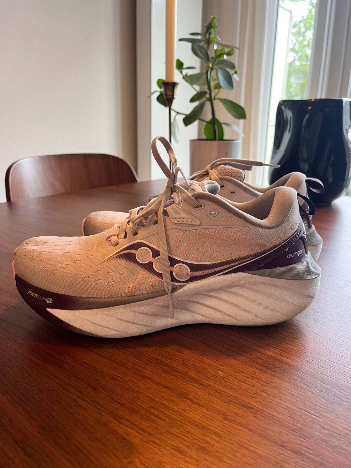 Saucony triumph 22, Sport en Fitness, Hardloopschoenen, Zo goed als nieuw, Hardlopen, Saucony