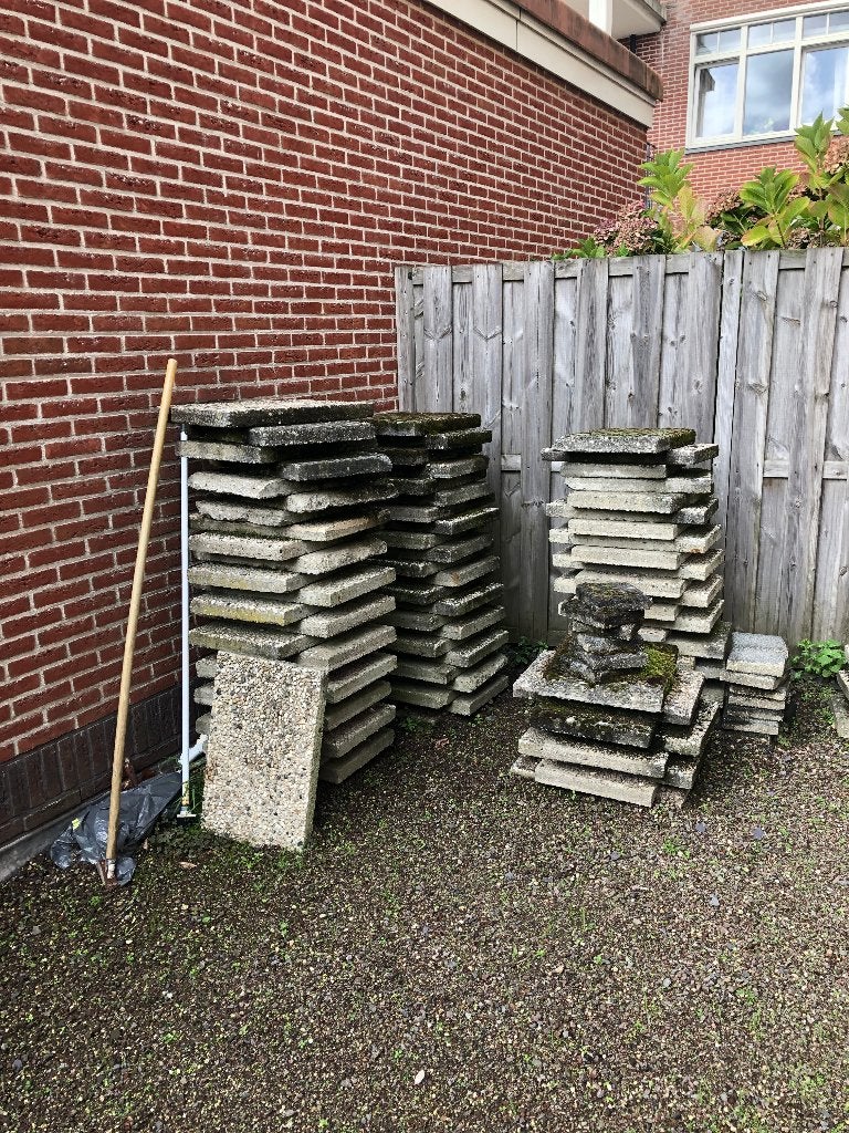 gratis grind-  en stoeptegels, Ophalen, Gebruikt, 10 m² of meer, Grind
