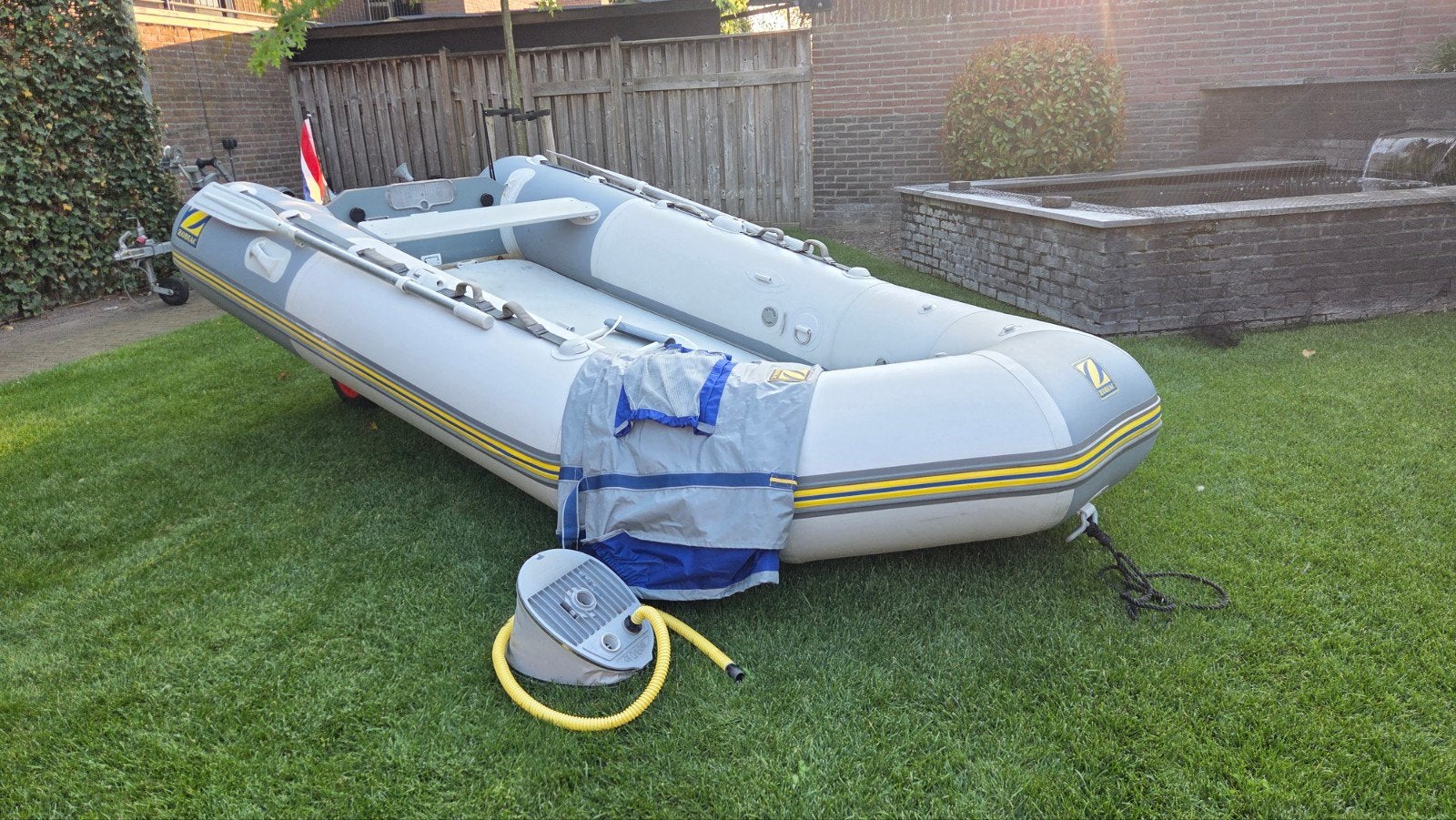 Rubberboot Zodiac 340 Acti-V Airdeck., Watersport en Boten, Rubberboten, Gebruikt, Mercury, Airdeck, Motorslot, Opbergtas, Peddels