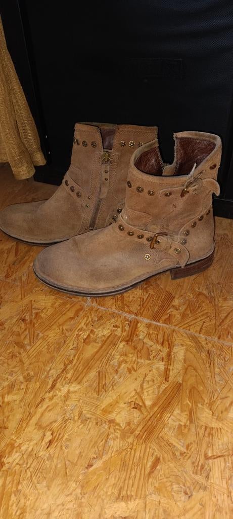 Camelkleurige leren enkellaarsjes Uggs maat 39, UGG, Bruin, Ophalen of Verzenden, Zo goed als nieuw