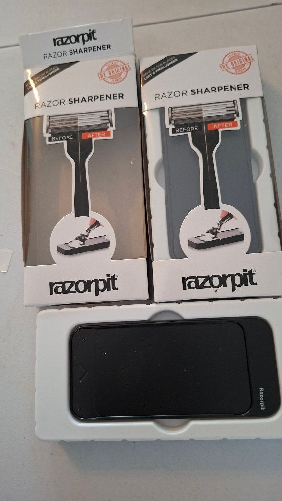 RAZOR PIT ( SCHEERMESJES SLIJPER), Ophalen of Verzenden, Nieuw, Haarverzorger of -hersteller