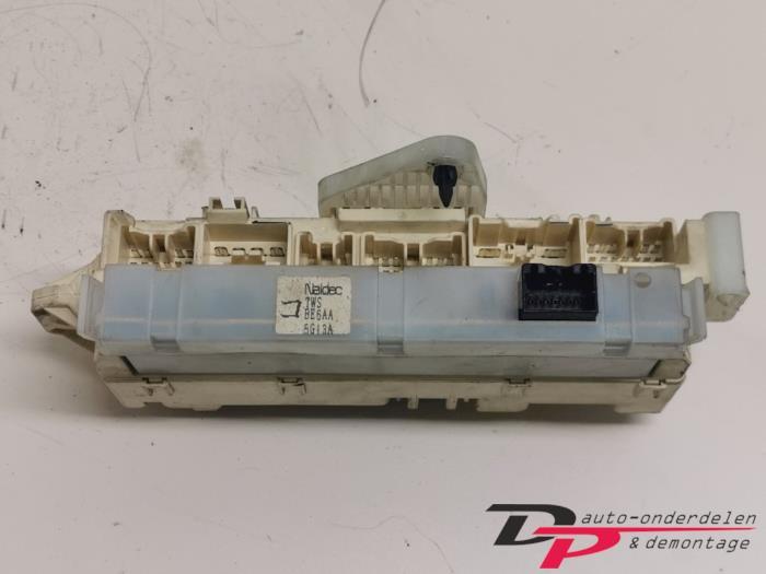 Zekeringkast van een Mazda 323F, Gebruikt, -, -, Ophalen of Verzenden