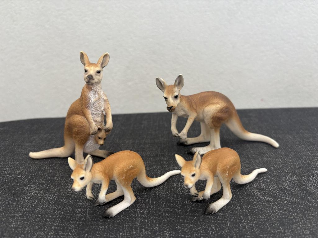 Schleich Wild Life Kangoeroe - 4 stuks, Ophalen of Verzenden, Zo goed als nieuw