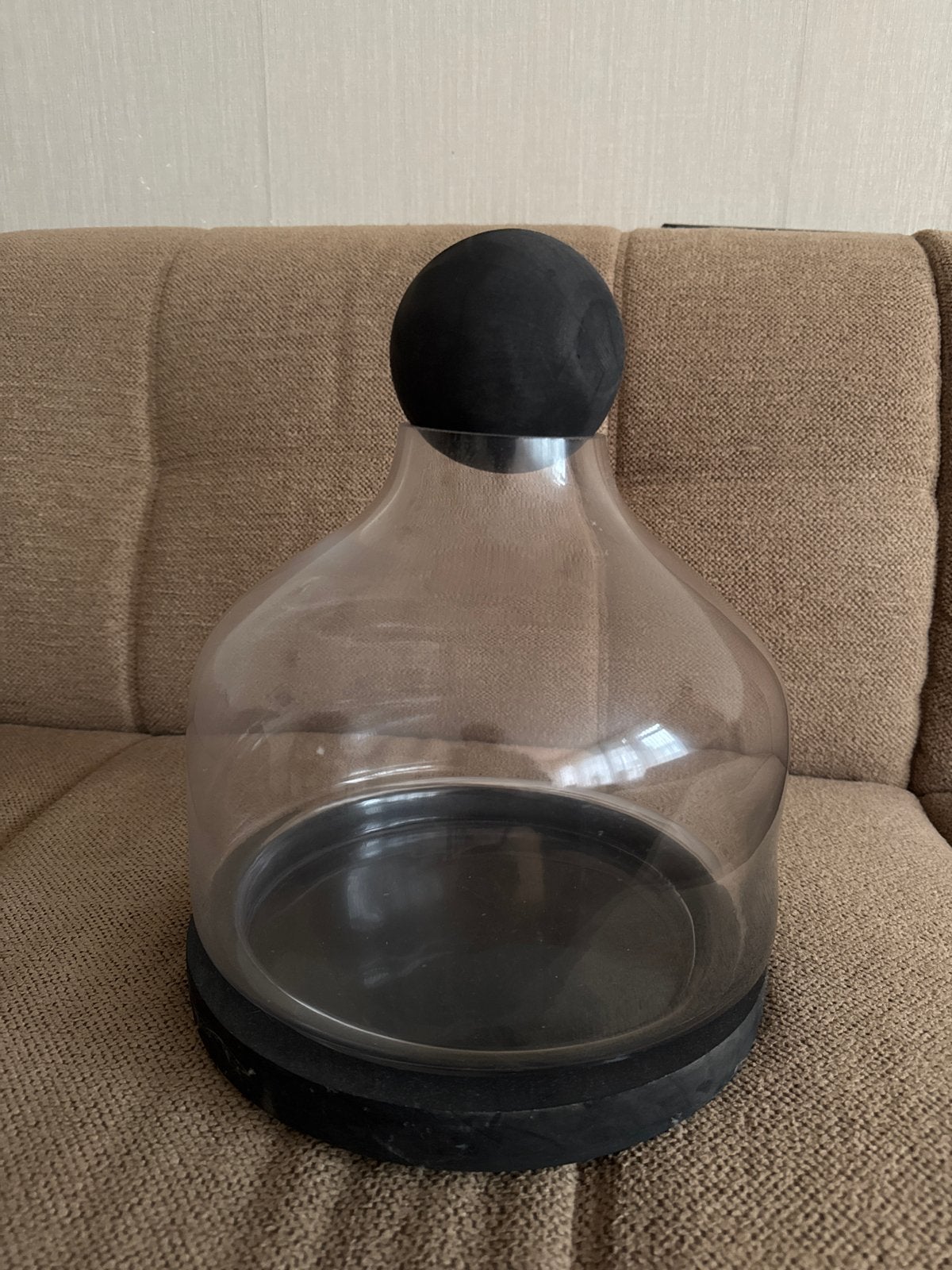 Glazen stolp met zwarte houten voet en knop, Zwart, Ophalen of Verzenden, Zo goed als nieuw, Modern