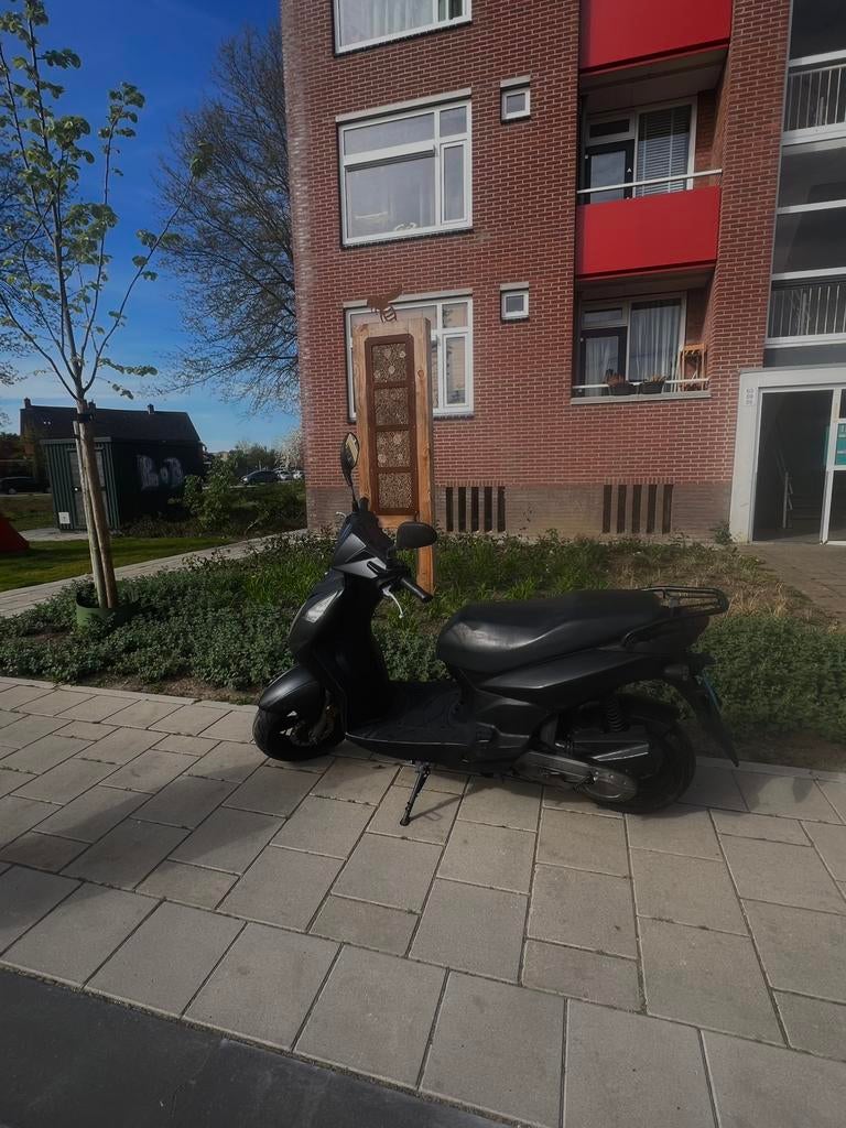 Nette Sym Orbit 2 scooter, Ophalen, Zo goed als nieuw, Benzine