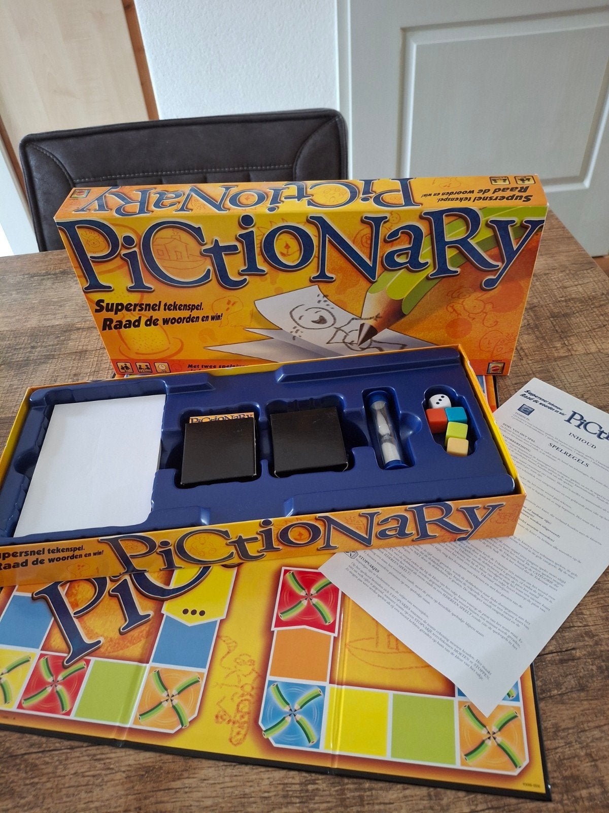 pictionary gele doos, Ophalen of Verzenden