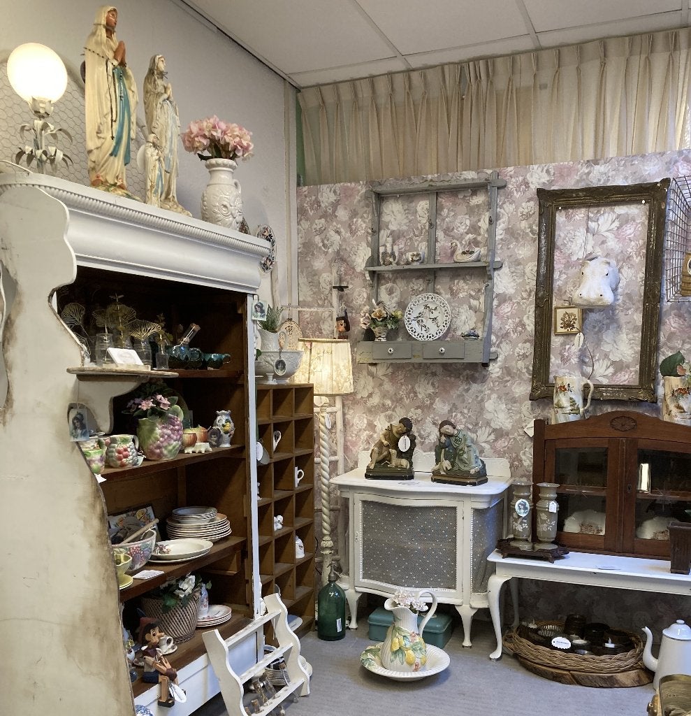 Brocante bij Brokaatje in Warenhuis Strant in Haren bij Oss, Ophalen