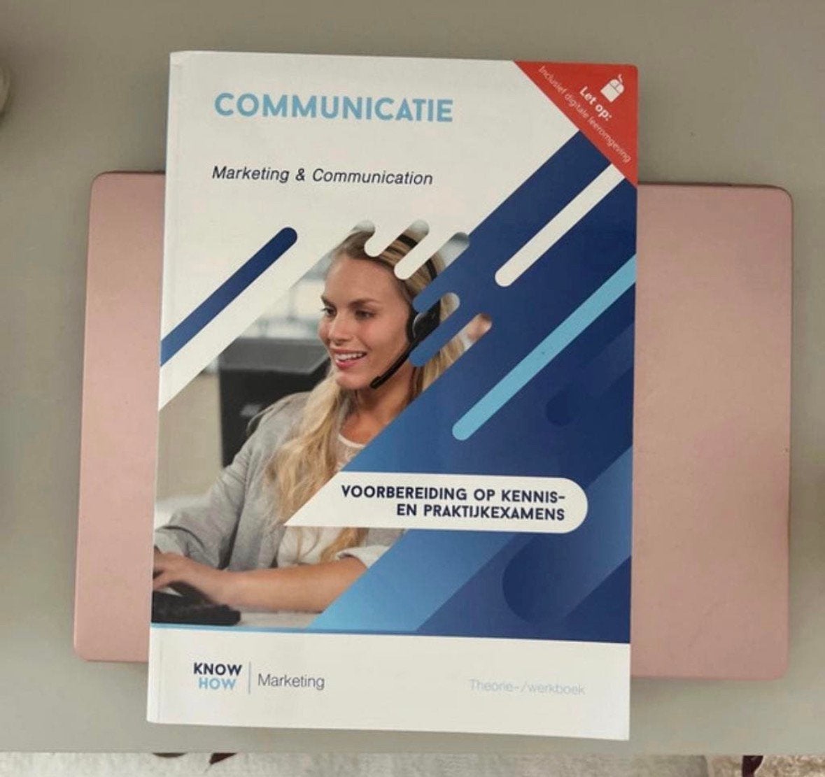 Communicatie boek marketing, Ophalen of Verzenden, Zo goed als nieuw, Overige niveaus, Nederlands