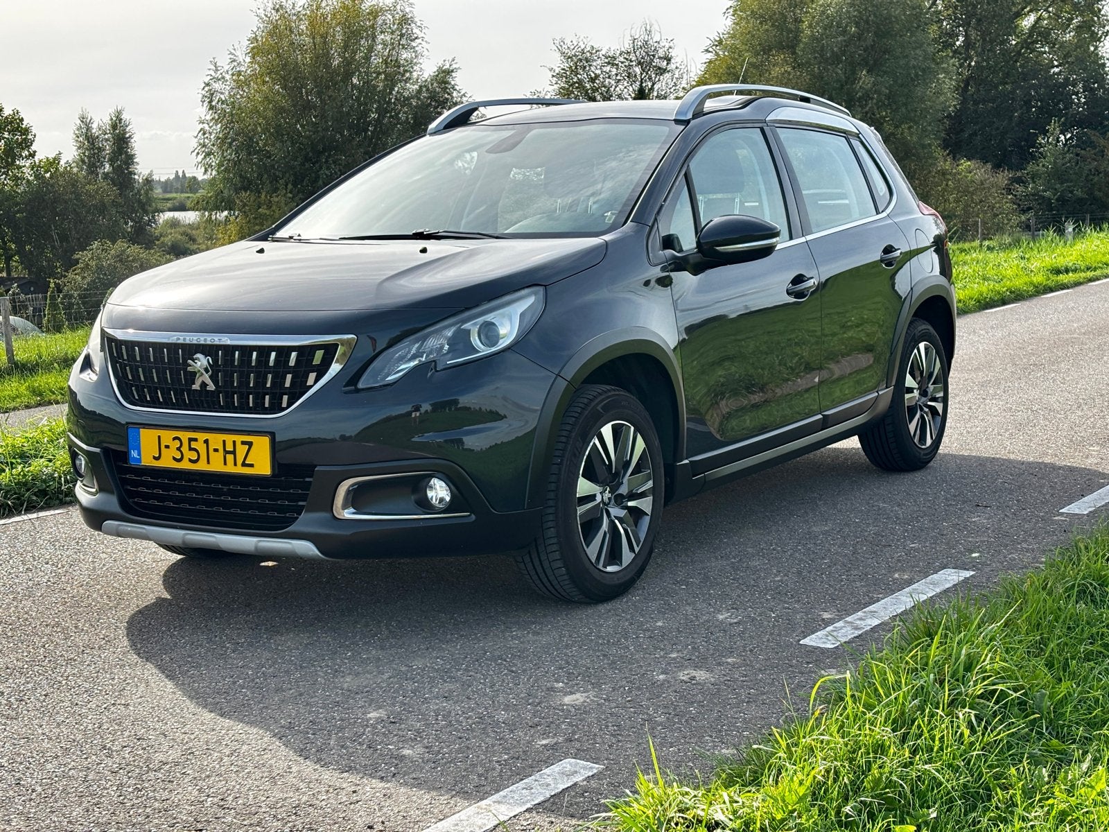 Peugeot 2008 1.2 PureTech Allure (110pk) - Riem vervangen, Auto's, Voorwielaandrijving, Bluetooth, 1250 kg, Zwart