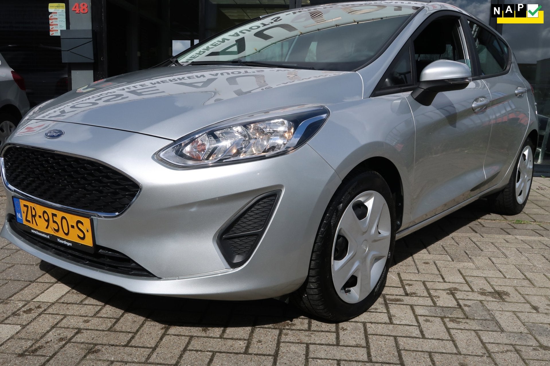 Ford Fiesta 1.1 Trend *Rijklaaprijs *Navigatie *Stuurbedieni, Voorwielaandrijving, Stof, Gebruikt, 49 €/maand